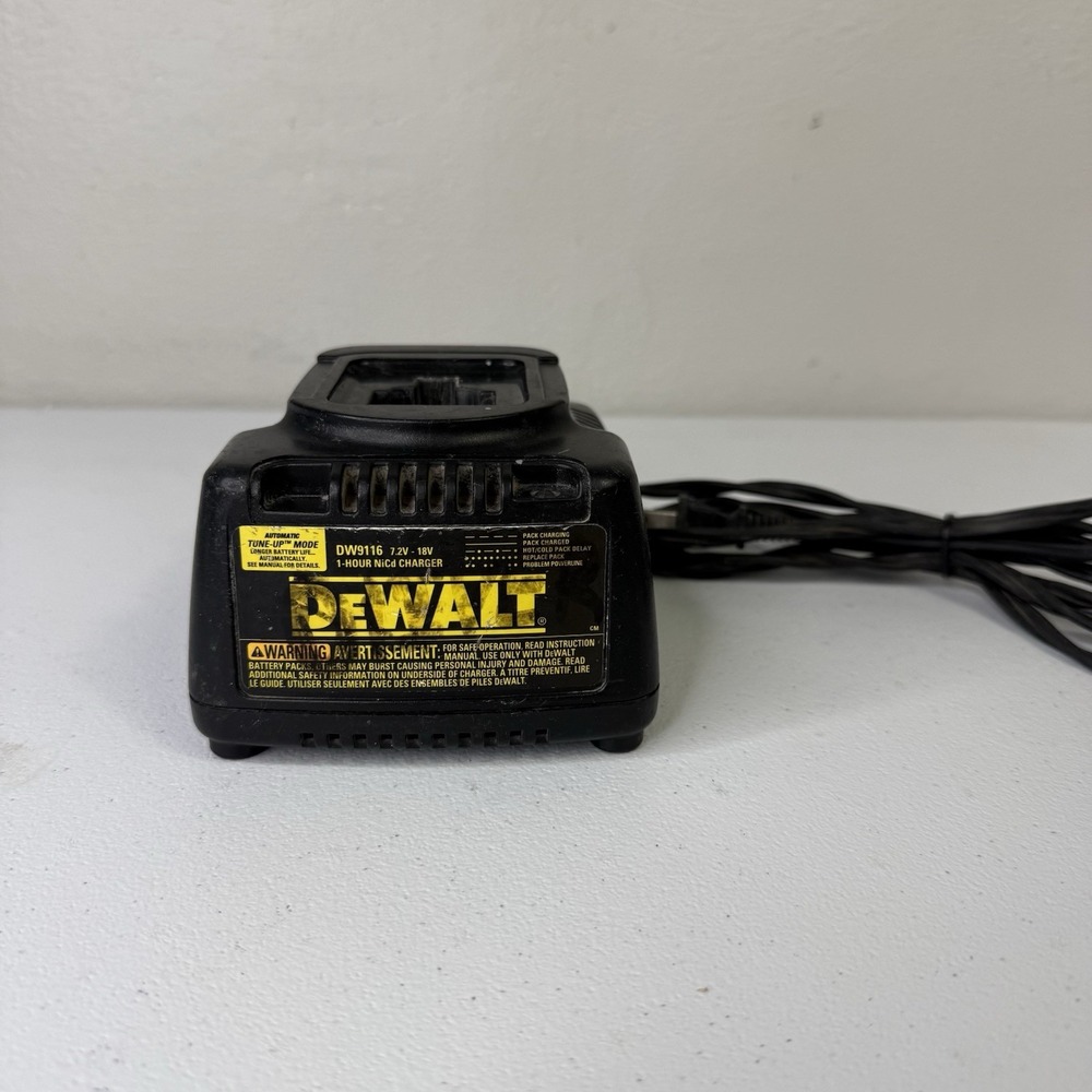 DEWALT DW9116 Battery Charger 7.2V-18V NiCd 1-Hour Rapid Charger Black